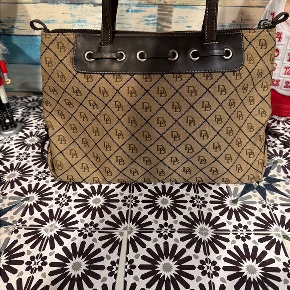 Dooney Bourke Vintage Canvas handbag Leather trim Nice - Picture 5 of 7